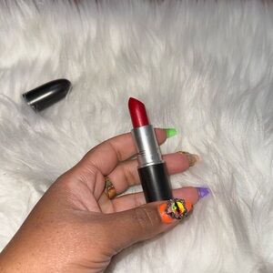 Mac head in the clouds lipstick
